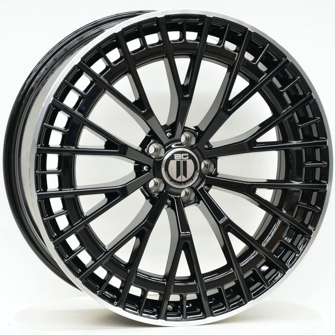 AM640 22 Inch Staggered ET35 Black Machined Lip